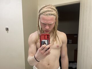AlbinoRhino show ass shows