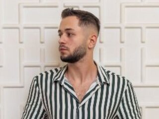 NicholasPal ass adult cam