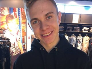 AdamMille naked livesex jasmin