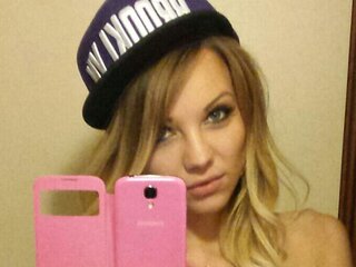 DiyanaSofie free video jasmin