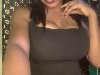LindaBernard webcam nude videos