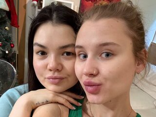 ScarlettAndBenit livesex nude livejasmine